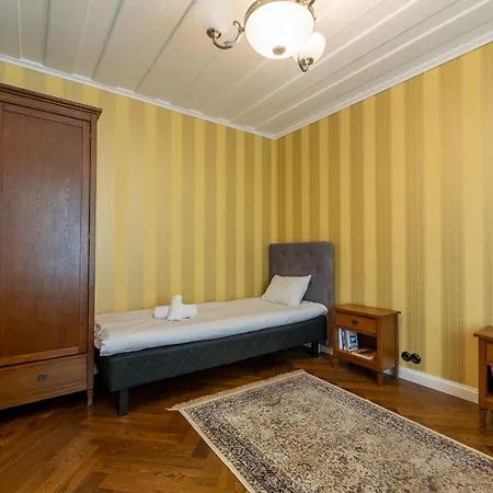 Pargimaja Kuressaare